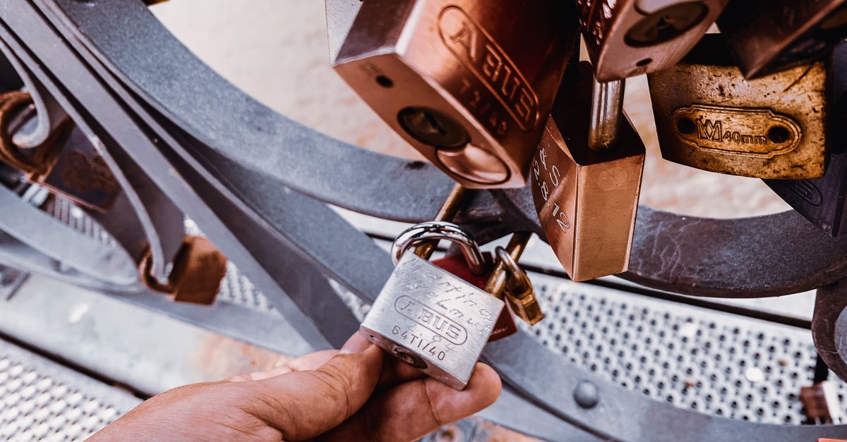 front door lock key — Virginia Pro Locksmiths
